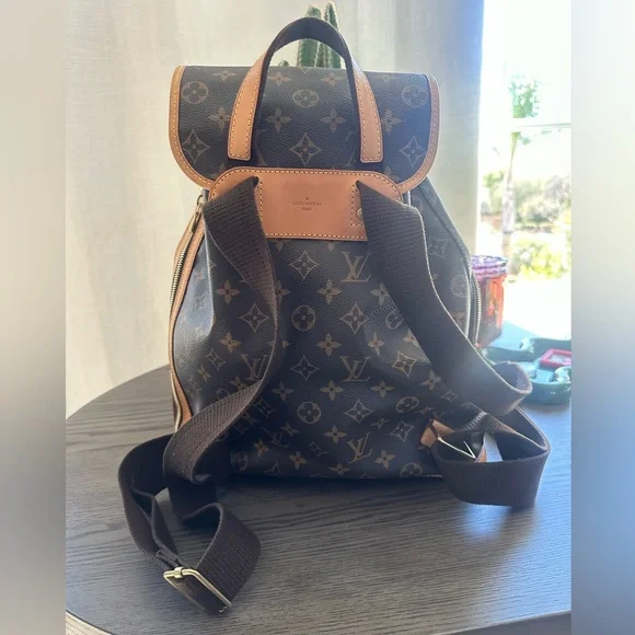 LOUIS VUITTON
Monogram Bosphore Backpack - Picture 4 of 8